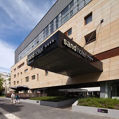 兹卓尤瓦沙滩酒店 酒店 科沃布热格