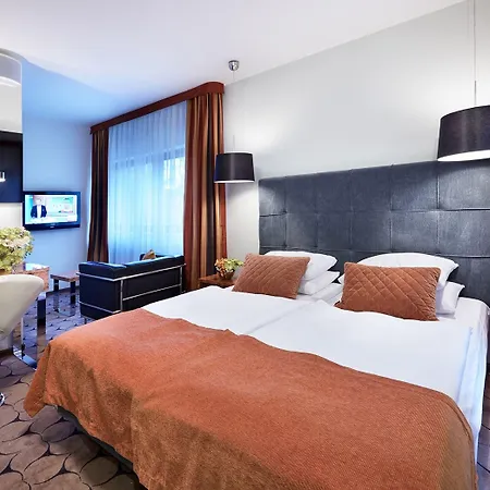 兹卓尤瓦沙滩酒店 5* 科沃布热格