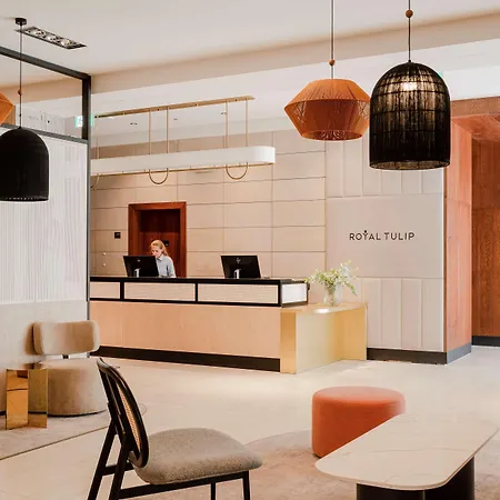 兹卓尤瓦沙滩酒店 5* 科沃布热格