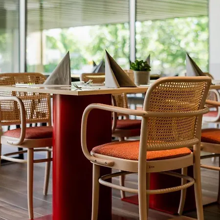 Royal Tulip Szálloda 5*